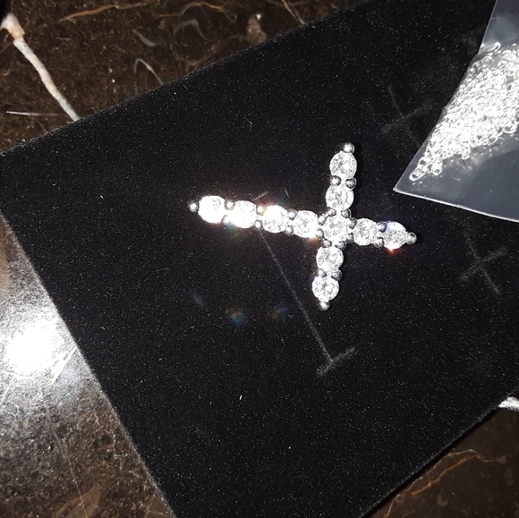 Cross pendant necklace silver cz - Picture 13 of 13